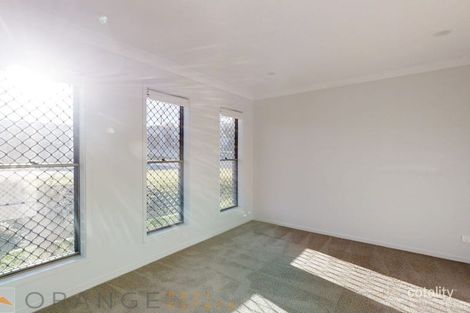 Property photo of 35 Stevenson Way Orange NSW 2800