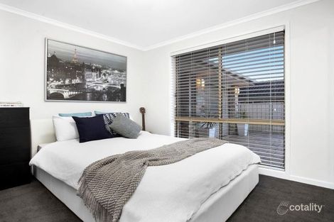 Property photo of 94 Burdekin Drive Albion Park NSW 2527