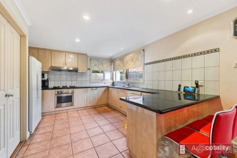 Property photo of 5 Goldfinch Place Rowville VIC 3178