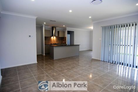 Property photo of 4 Bartlett Crescent Calderwood NSW 2527
