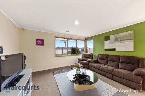 Property photo of 21 Opie Road Deer Park VIC 3023