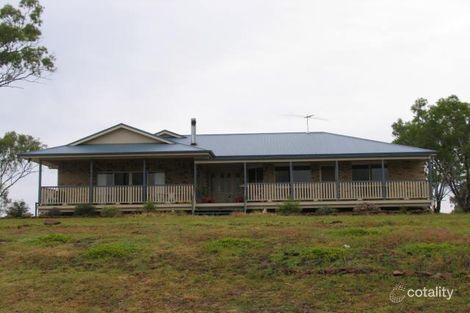 13 Sussex Dr, Oakey, QLD 4401