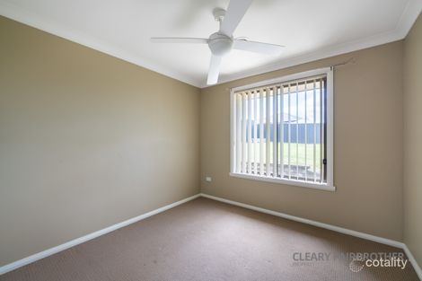Property photo of 18 Sundown Drive Kelso NSW 2795