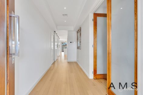 Property photo of 20 Clapham Way Craigieburn VIC 3064