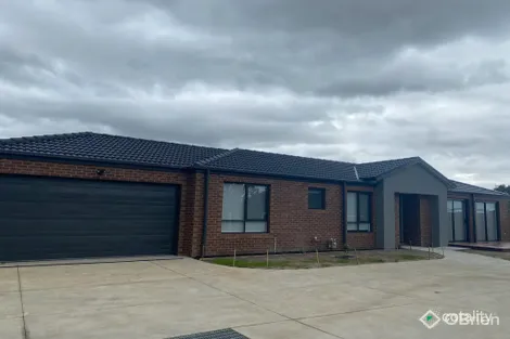 4/106 Clairmont Ave, Cranbourne, VIC 3977