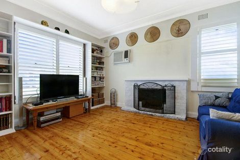 Property photo of 3 Robert Street Unanderra NSW 2526