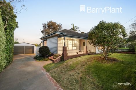 Property photo of 28 Ahern Road Pakenham VIC 3810