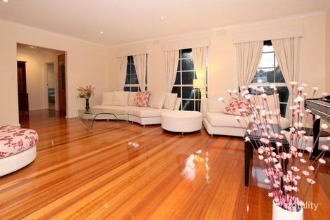 Property photo of 10 Roswell Street Glen Waverley VIC 3150