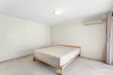 Property photo of 14 Tipuana Close Carindale QLD 4152