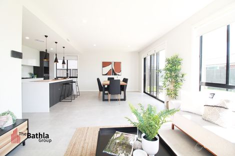 Property photo of 12 Mersey Crescent Tallawong NSW 2762