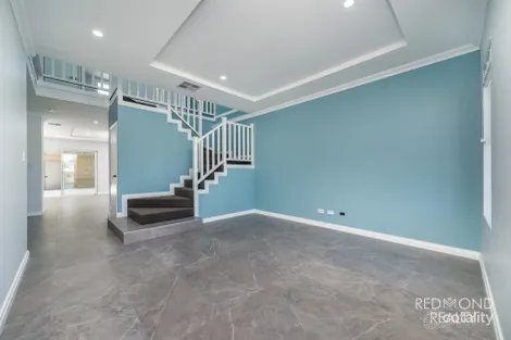 Property photo of 94 Reflection Boulevard Jindalee WA 6036