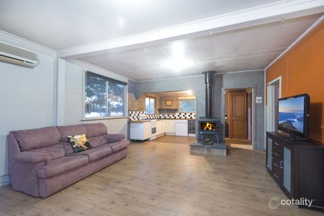 Property photo of 23 Lampard Road Drouin VIC 3818