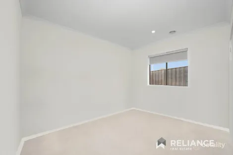 Property photo of 1 Boxer Drive Wyndham Vale VIC 3024