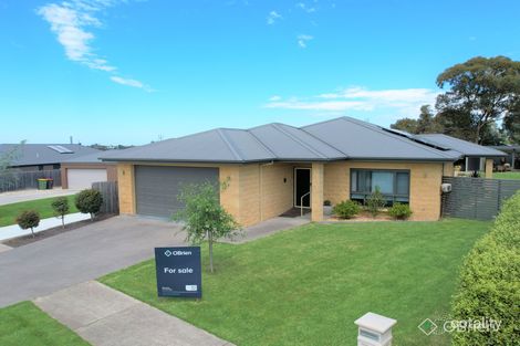 24 Wy Yung Hts, Wy Yung, VIC 3875