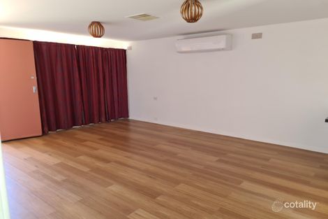 Property photo of 10 Yarran Circle Cobar NSW 2835