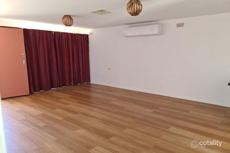 Property photo of 10 Yarran Circle Cobar NSW 2835