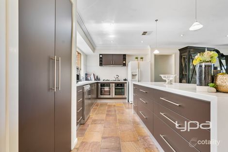 Property photo of 32 Fullbrook Drive Sunbury VIC 3429