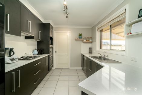 Property photo of 8 Durum Circuit Dubbo NSW 2830