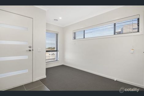 Property photo of 22 Riverglen Drive Craigieburn VIC 3064