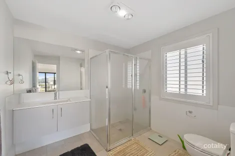 Property photo of 22 Eurythmic Street Menangle Park NSW 2563