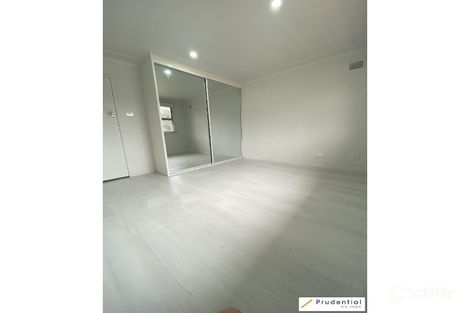 Property photo of 33 Solo Crescent Fairfield NSW 2165