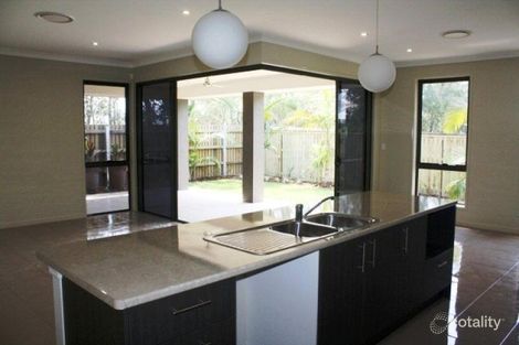 Property photo of 6 Hackney Street Durack QLD 4077