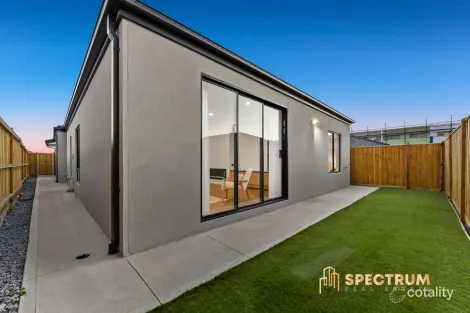 Property photo of 4 Farranreigh Street Woodstock VIC 3751