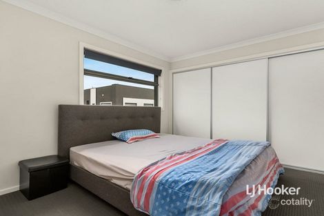 Property photo of 22 Swagman Walk Wollert VIC 3750
