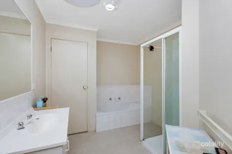 Property photo of 33 Wade Lane Golden Square VIC 3555