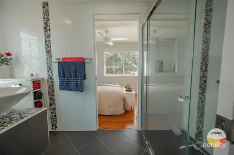 Property photo of 42 Leichhardt Terrace Russell Island QLD 4184