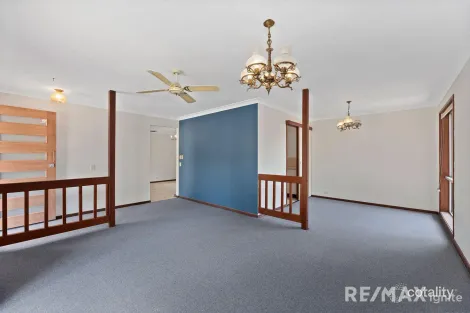 Property photo of 19 Glen Ross Road Sinnamon Park QLD 4073