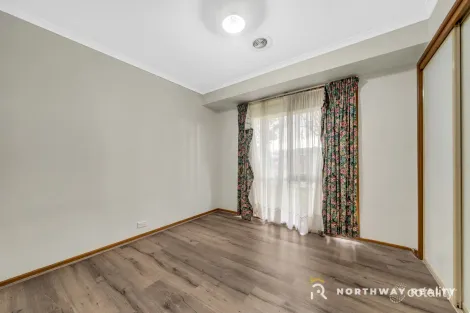 Property photo of 85 Banbury Crescent Craigieburn VIC 3064