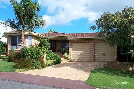 6 James Rd, Kardinya, WA 6163