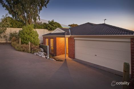 Property photo of 9/8 McClenaghan Place Pakenham VIC 3810