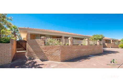 1/3 Bridges Rd, Melville, WA 6156