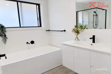 Property photo of 10 Roman Street Leppington NSW 2179