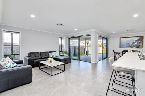 Property photo of 30 Harriet Lane Oxenford QLD 4210