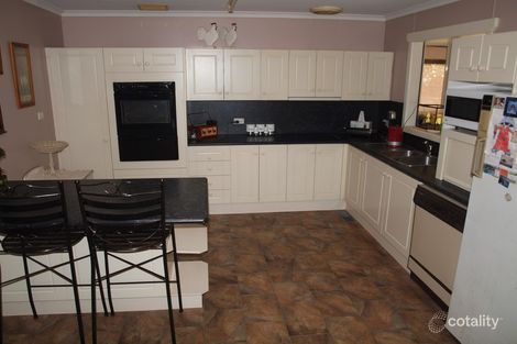 Property photo of 2 Japonica Place Narrandera NSW 2700