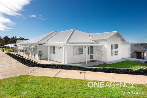 Property photo of 2 Gasnier Loop Boorooma NSW 2650
