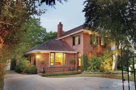 Property photo of 135 Mont Albert Road Canterbury VIC 3126