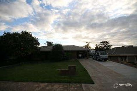 7 Lorita Cres, Hallett Cove, SA 5158