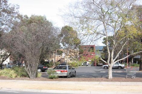 Property photo of 2 Euneva Avenue Glen Waverley VIC 3150