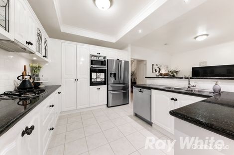Property photo of 1 Templeton Drive Mill Park VIC 3082