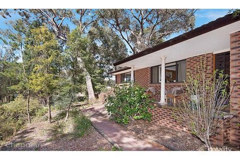 Property photo of 2 Barina Place Blaxland NSW 2774
