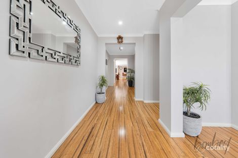 Property photo of 73 Trillium Boulevard Mickleham VIC 3064