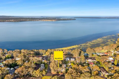 1 Parkside Dr, Charmhaven, NSW 2263