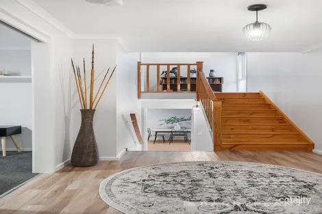 Property photo of 10 Mathers Avenue Launching Place VIC 3139