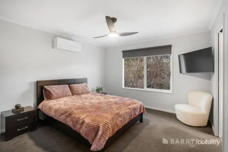 Property photo of 10 Mathers Avenue Launching Place VIC 3139