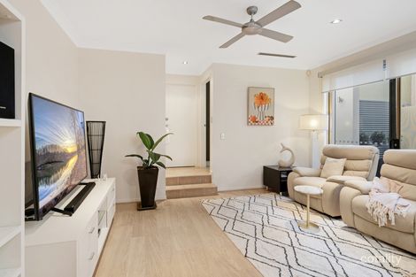 Property photo of 3106 The Boulevarde Carrara QLD 4211