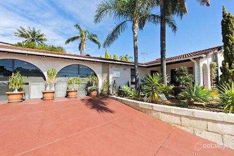 2 Arbery Ave, Sorrento, WA 6020